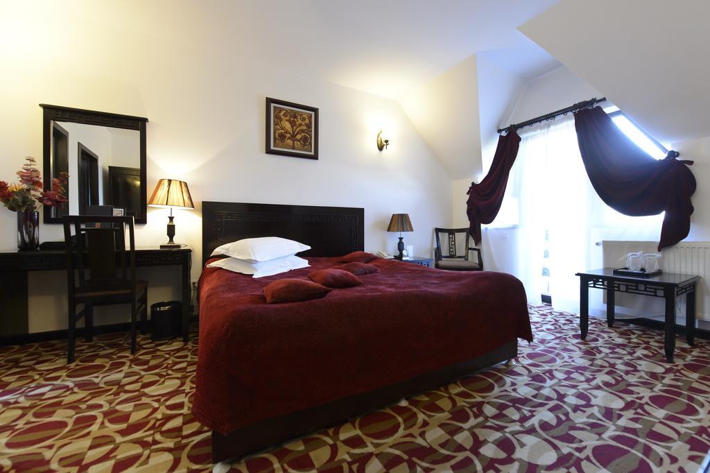 Contele Vladimir Hotel Bran  Quarto foto