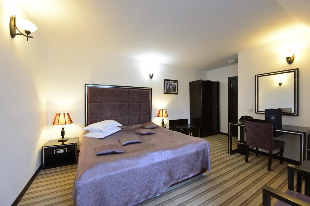 Contele Vladimir Hotel Bran  Quarto foto