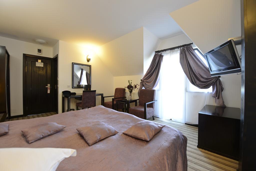 Contele Vladimir Hotel Bran  Quarto foto