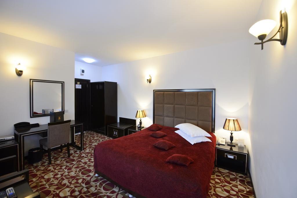 Contele Vladimir Hotel Bran  Quarto foto
